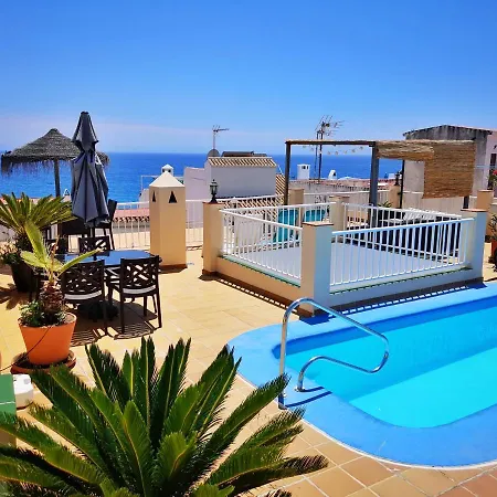 Carabeo Playa * Нерха