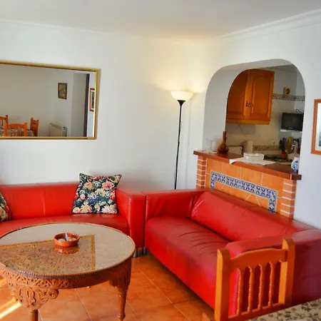 Carabeo Playa Апартаменты Нерха