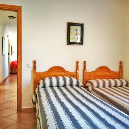 Carabeo Playa Апартаменты Нерха